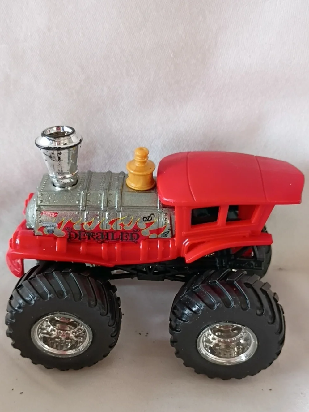 EUC Hot Wheels Monster Jam Soldier Fortune And Derailed Train Trucks Pair Of 2